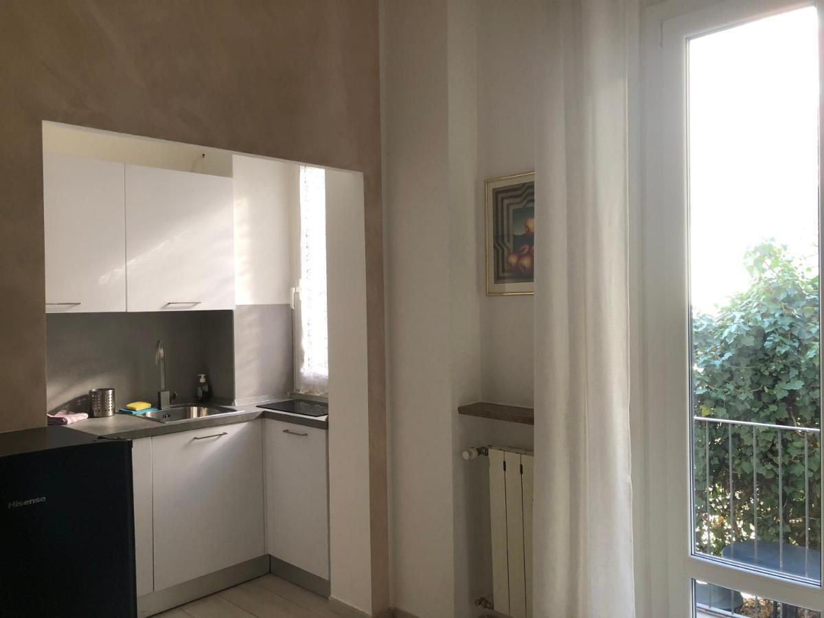 Lovely 2 Room Apartment With Small Garden Milan Exterior photo