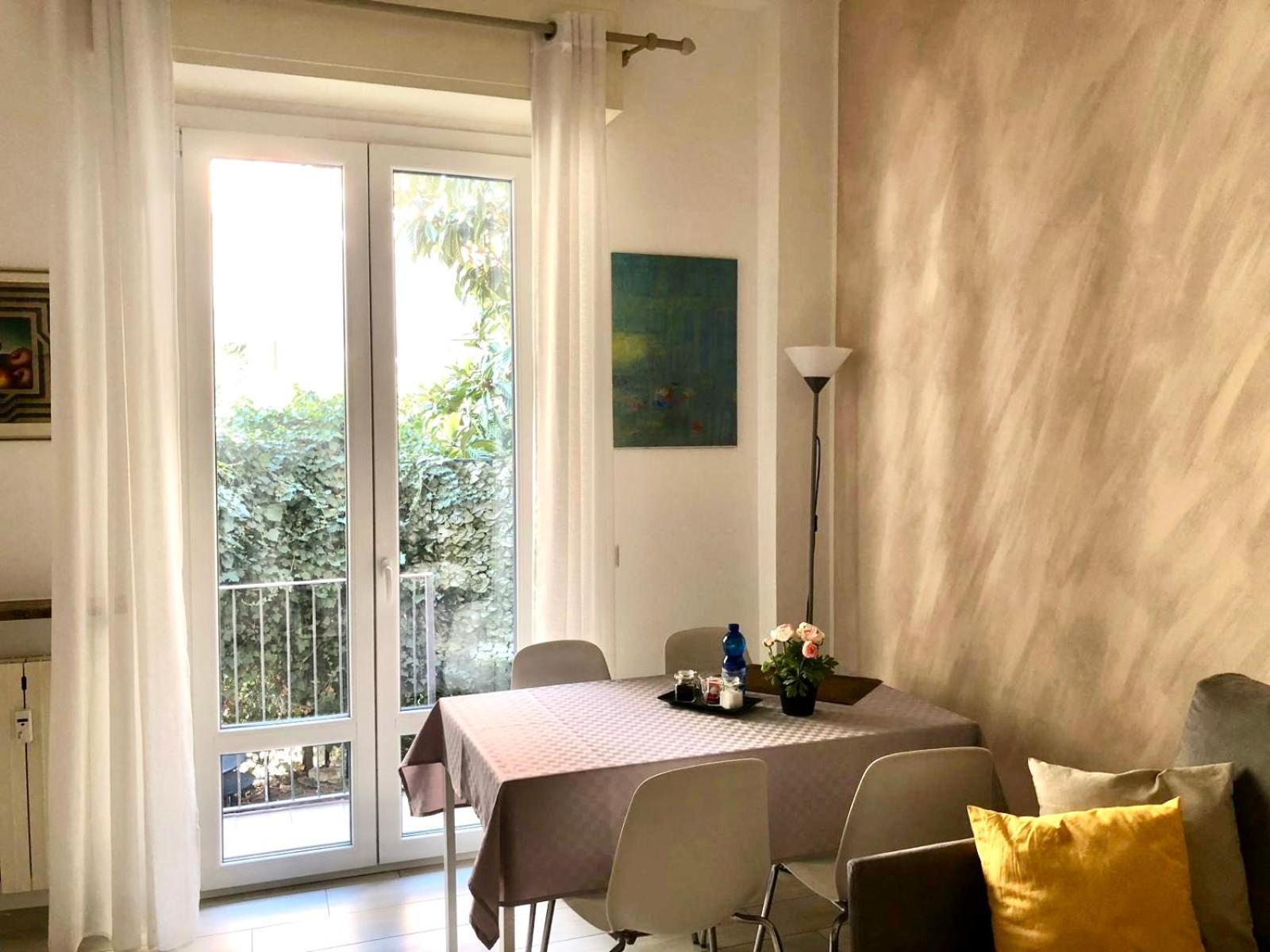 Lovely 2 Room Apartment With Small Garden Milan Exterior photo